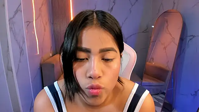 Victoria b  online show from 10/10/25, 08:08