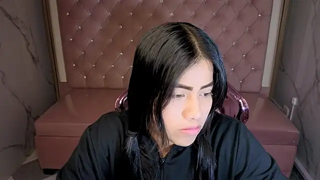 Victoria b  online show from 11/23/25, 07:46