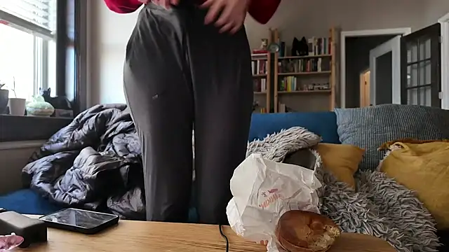 Snapshot of knottybunny chatting on 10/23/25, 01:32 knottybunny online show from 10/23/25, 01:32