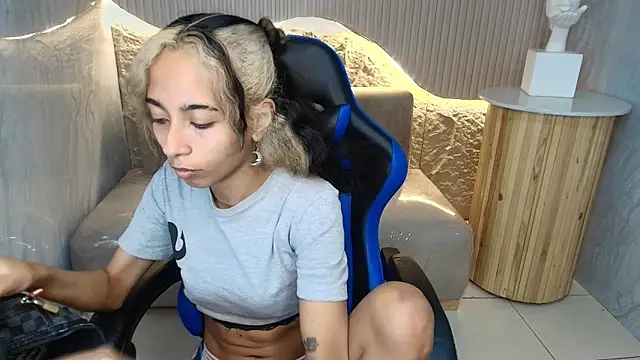 Agnis ink r online show from 10/22/25, 12:49