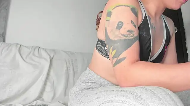 mila dash online show from 11/28/25, 12:13