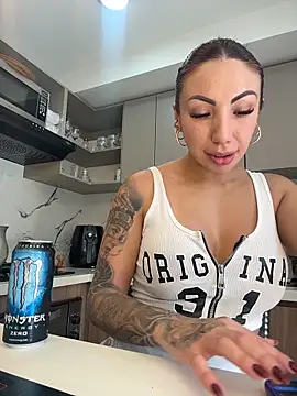 Sarahlove 90 online show from 12/21/25, 08:27