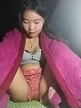 lylylove online show from 11/03/25, 08:26