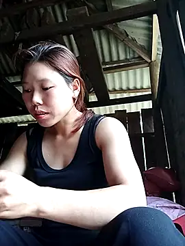 Snapshot of Ngocmi909 chatting on 04/20/26, 10:18 Ngocmi909 online show from 04/20/26, 10:18
