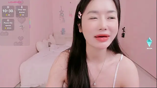 strawberry-ni online show from 09/24/25, 05:00