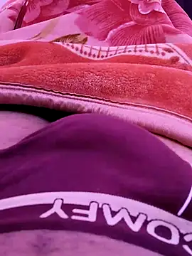 Snapshot of urs_samm chatting on 04/13/26, 05:40 urs samm online show from 04/13/26, 05:40