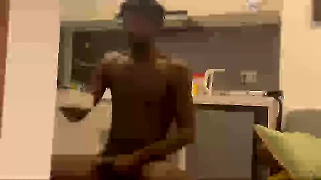 JuicyBlackD83 online show from 12/02/25, 04:51