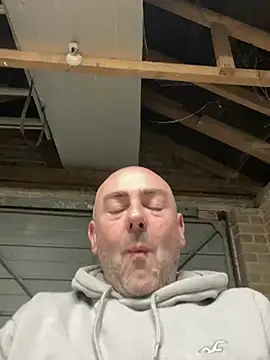 Richmcgee online show from 03/18/26, 08:23