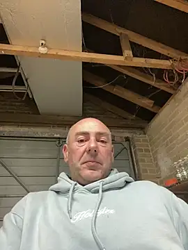 Richmcgee online show from 03/28/26, 08:19