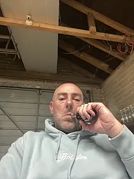 Richmcgee online show from 03/30/26, 07:48