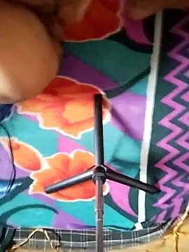 arachnahot online show from 09/19/25, 07:32