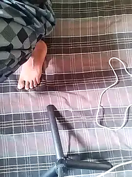 arachnahot online show from 10/25/25, 06:54