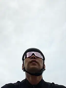 Snapshot of anggllaaa chatting on 09/18/25, 10:56 anggllaaa online show from 09/18/25, 10:56