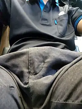 Snapshot of anggllaaa chatting on 09/26/25, 07:45 anggllaaa online show from 09/26/25, 07:45