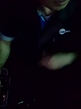 Snapshot of anggllaaa chatting on 11/01/25, 08:49 anggllaaa online show from 11/01/25, 08:49