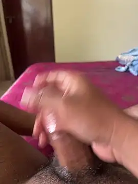 aliahmed98770 online show from 10/16/25, 05:30