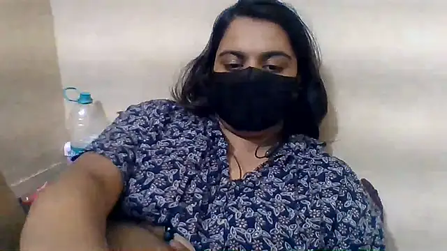 Vaani Singha online show from 06/15/26, 07:05