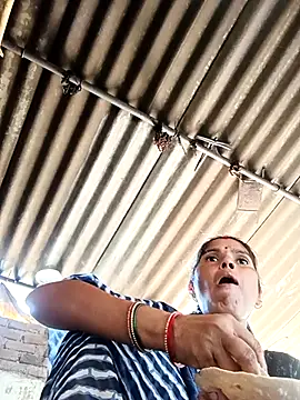 Sexy queeny online show from 09/22/25, 07:10