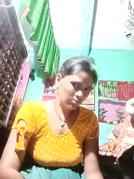 Sexy queeny online show from 10/13/25, 06:52