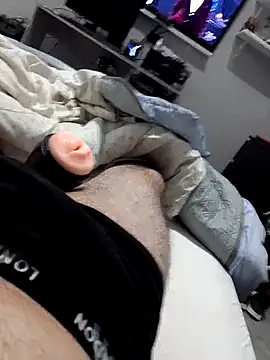 Snapshot of durellosbrodolone chatting on 02/16/26, 10:17 durellosbrodolone online show from 02/16/26, 10:17