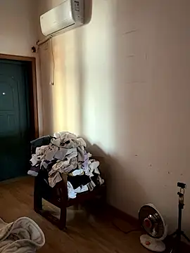 xiiuuff18 online show from 01/06/26, 12:03