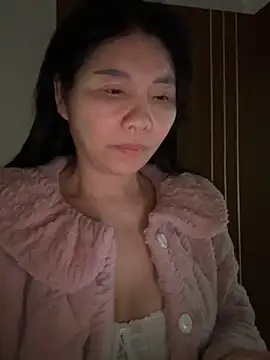 xiiuuff18 online show from 03/22/26, 12:58