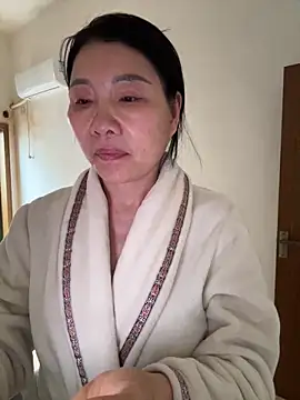 xiiuuff18 online show from 03/31/26, 11:38