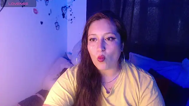 Snapshot of nahomy_jonhs chatting on 11/03/25, 10:10 nahomy jonhs online show from 11/03/25, 10:10