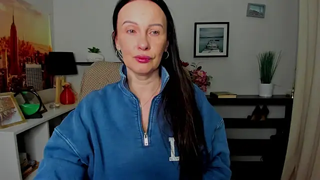 Velvet Jasmine online show from 11/21/25, 06:34