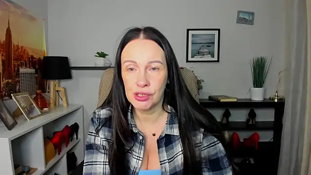 Velvet Jasmine online show from 12/18/25, 06:30