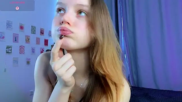 Snapshot of MandaReh chatting on 02/10/26, 04:16 MandaReh online show from 02/10/26, 04:16