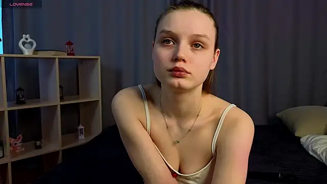 Snapshot of MandaReh chatting on 02/17/26, 04:53 MandaReh online show from 02/17/26, 04:53