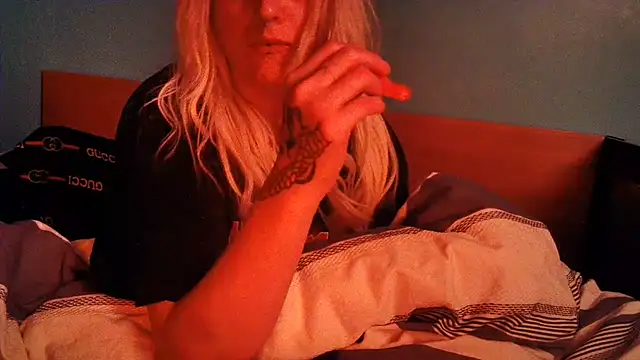 cutiekayls online show from 08/01/26, 10:47