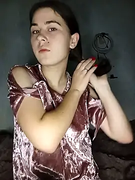 ToryTayler online show from 10/04/25, 07:23