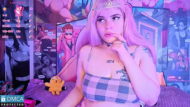 Snapshot of CandyKane06_ chatting on 10/18/25, 02:25 CandyKane06 online show from 10/18/25, 02:25