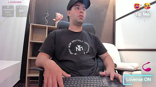 JhoanMontes online show from 09/18/25, 07:38