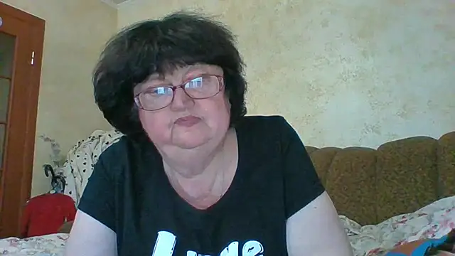 MilaSky5303 online show from 11/16/25, 10:10