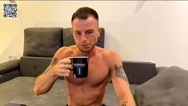 Snapshot of speed_god chatting on 09/21/25, 08:21 speed god online show from 09/21/25, 08:21