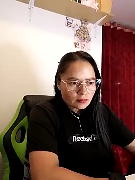 Snapshot of Daliz_Leon chatting on 10/09/25, 02:09 Daliz Leon online show from 10/09/25, 02:09