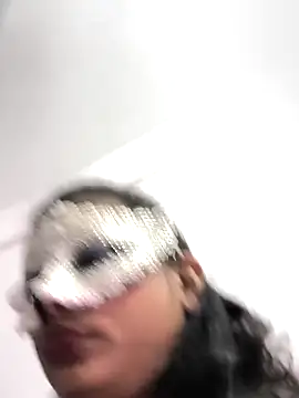 your chandni04 online show from 02/21/26, 05:58