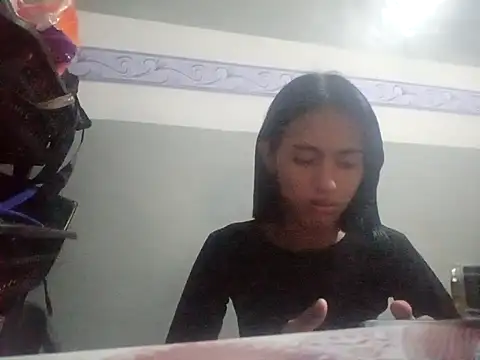 classyfoxhiromi online show from 11/18/25, 09:14