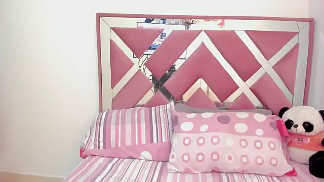 Snapshot of bellalumi chatting on 04/09/26, 11:04 bellalumi online show from 04/09/26, 11:04