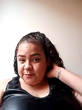 Miss Adriana01 online show from 10/27/25, 07:29