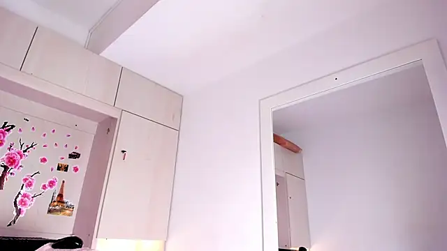 Snapshot of Stefannyevans_ chatting on 10/09/25, 12:47 Stefannyevans online show from 10/09/25, 12:47