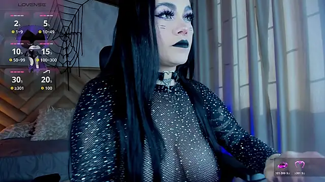 Snapshot of _raven_black chatting on 10/22/25, 11:43  raven black online show from 10/22/25, 11:43