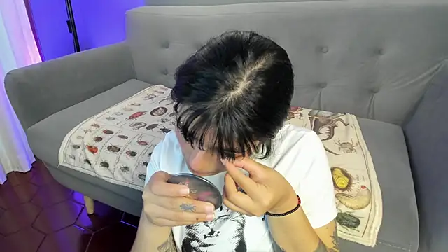 flower smith  online show from 04/04/26, 11:40