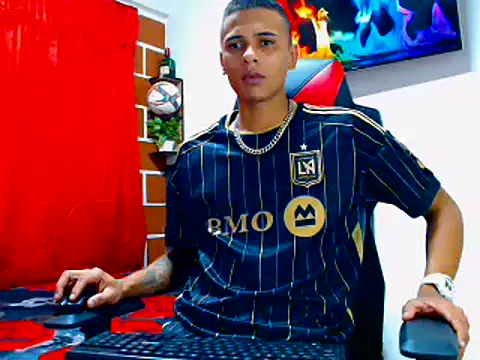 Snapshot of cristian_tayron1 chatting on 06/29/26, 12:28 cristian tayron1 online show from 06/29/26, 12:28