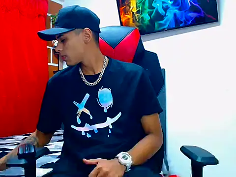 Snapshot of cristian_tayron1 chatting on 07/03/26, 05:47 cristian tayron1 online show from 07/03/26, 05:47