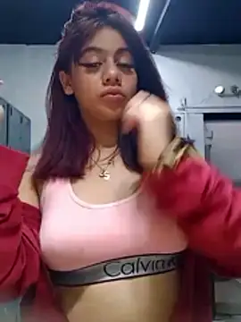 Julieth brown  online show from 02/17/26, 07:53