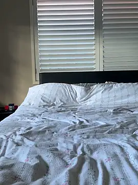 Snapshot of KaraMeii chatting on 09/16/25, 04:24 KaraMeii online show from 09/16/25, 04:24